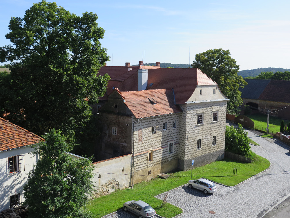 Starý czernínský zámek